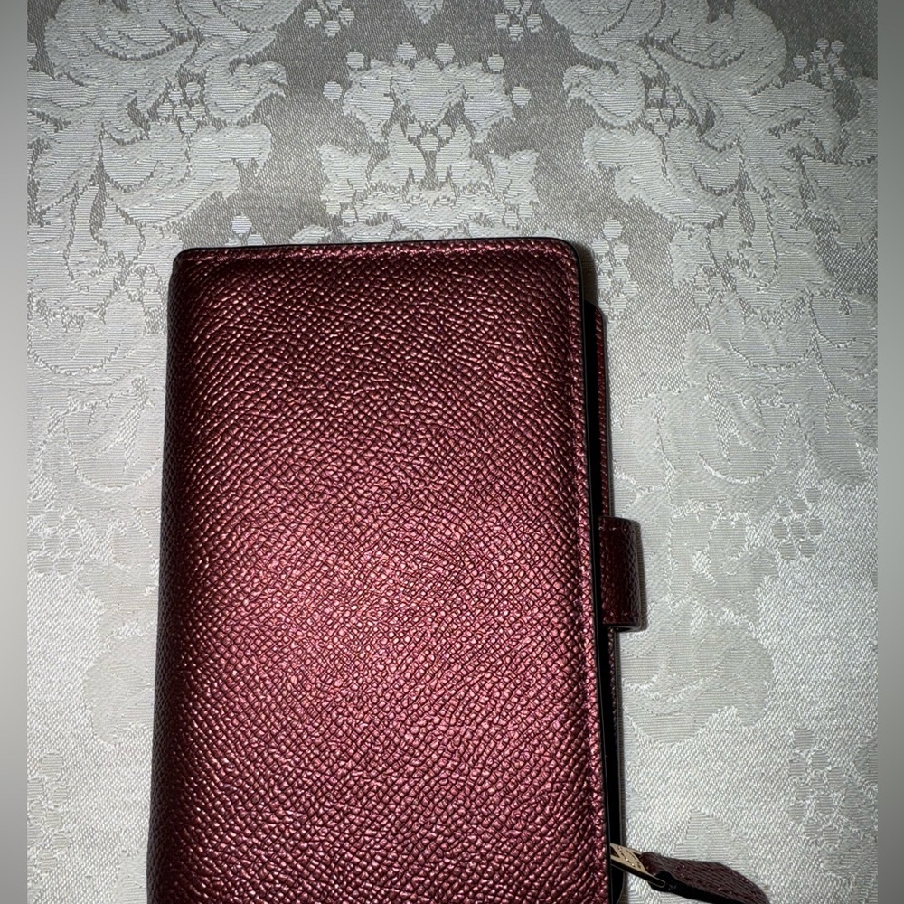 Coach Leather Medium Zip Wallet NWT Rose Gold Wine Compact Cash Cards - Picture 7 of 13